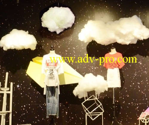 吸引眼球的櫥窗佈置服務-商品促銷-新產品推廣-節日氣氛-一手包辦櫥窗展示設計-櫥窗陳列-櫥窗擺設-櫥窗貼紙安裝-店面門面設計工程3