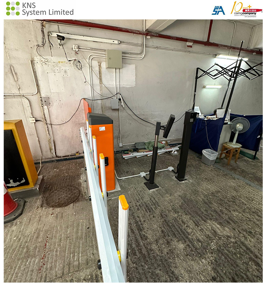 榮業大廈車閘系統工程參考-Car-Park-System-閘杆系統-Car-Park-Entrance-八達通車閘系統-智能停車場系統-車閘維修3