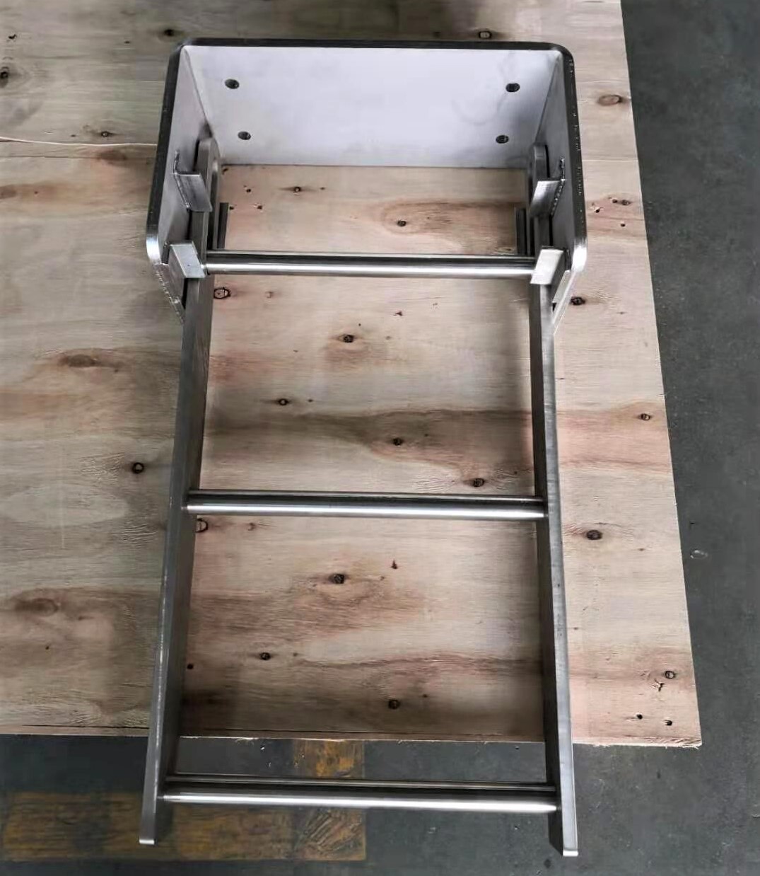 304316 不鏽鋼熱浸鋅 Cat Ladder Extension（伸縮梯）2